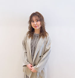 中村　朱音